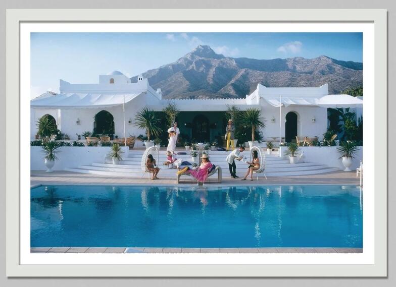 Luxury Lifestyle Homes - 레트로 풀사이드 호스트 슬림 아론 프린트
